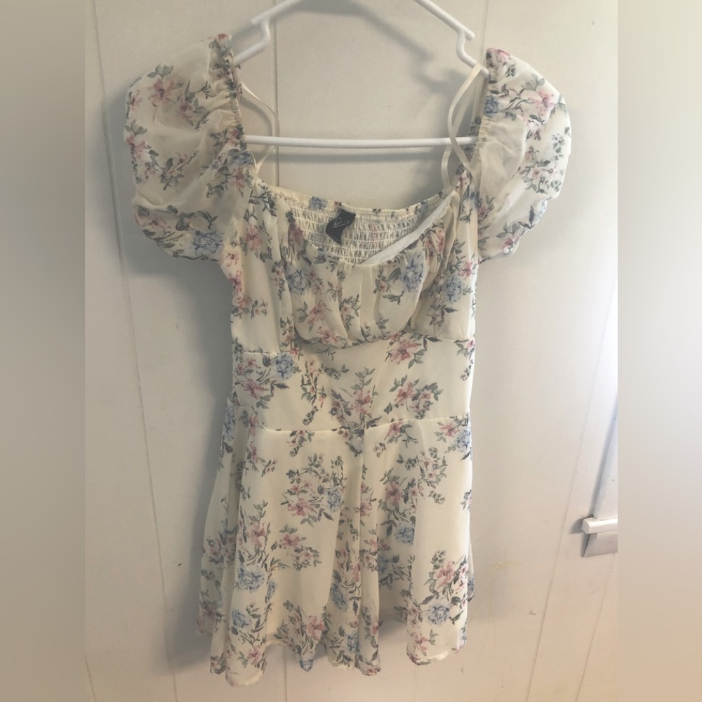 Windsor Floral Playsuit Size Small